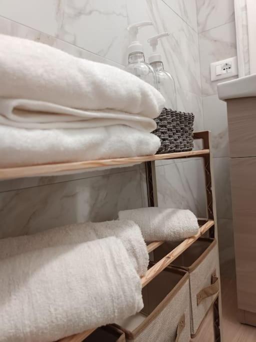 Notarbartolo Room#200 Palermo Bagian luar foto
